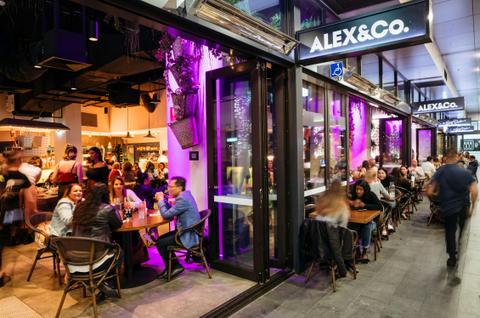 Alex & Co