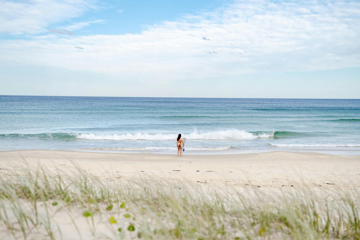 Location Shot - Rennies Beach