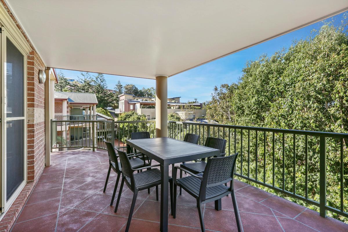 Two Bedroom Poolside/Deluxe Spa Apartment