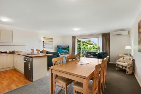 Two Bedroom Standard Spa Apartment