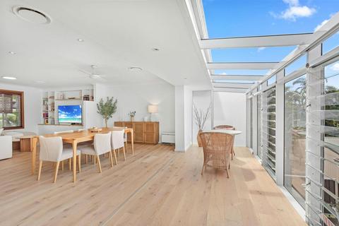 Vivid Retreat