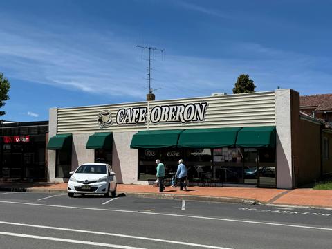 Cafe Oberon