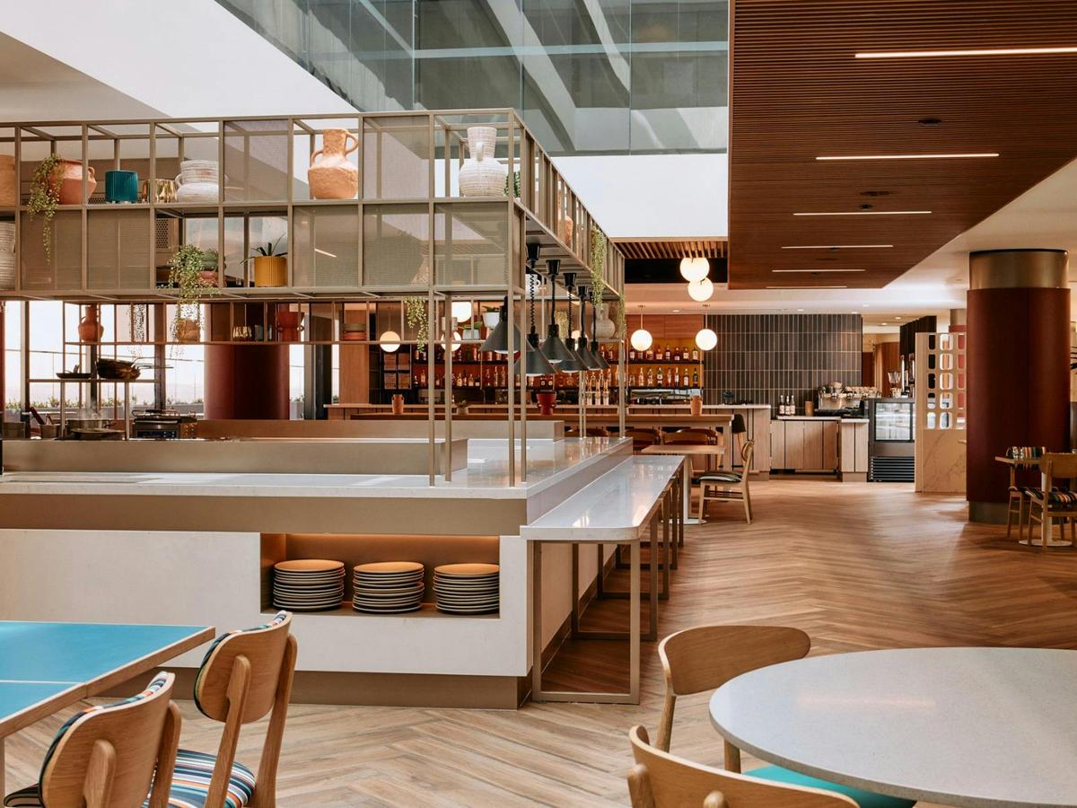Mr. Meader Restaurant and Bar