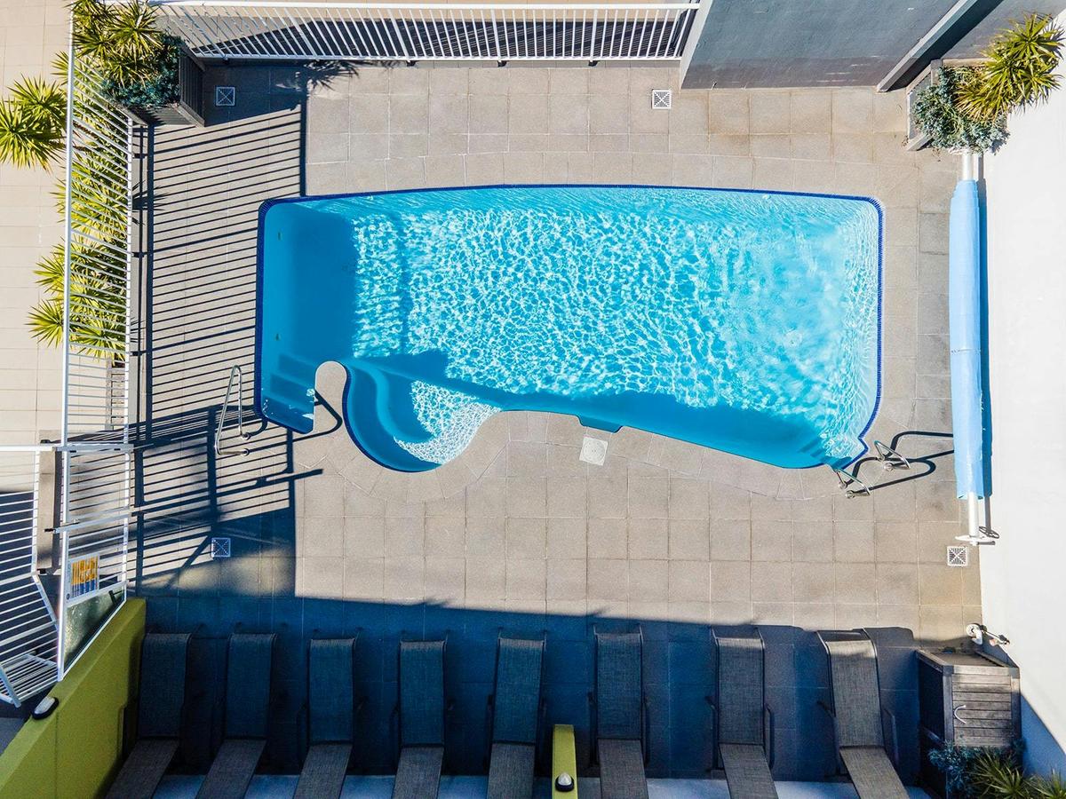 Albacore Apartments