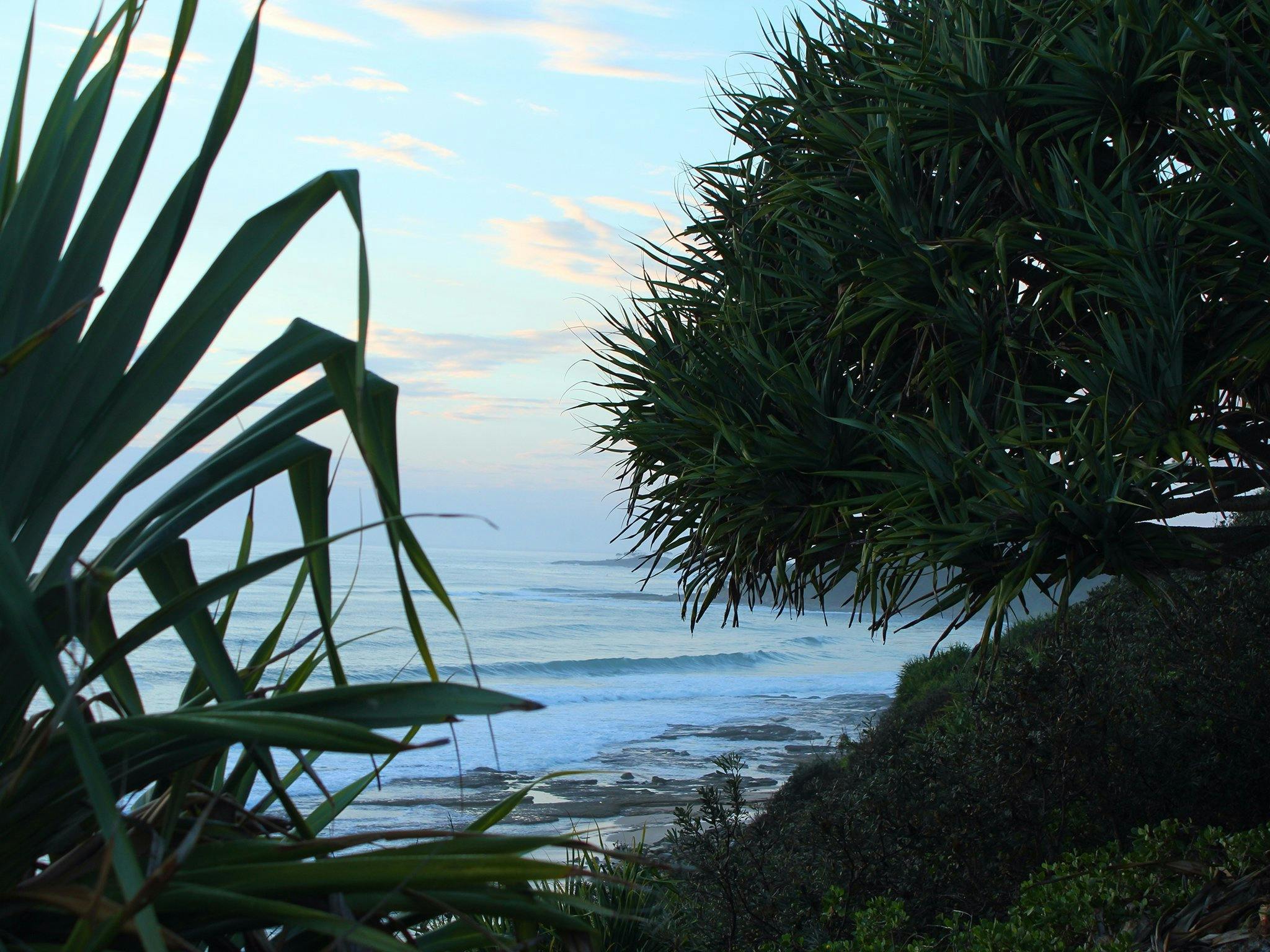Looking into the bay at Miners.