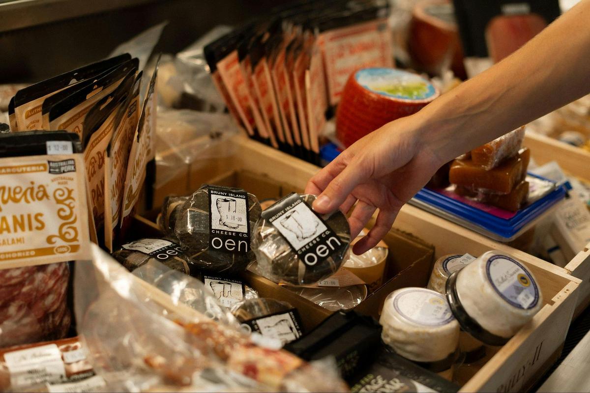 Crudo Wine and Provisions
