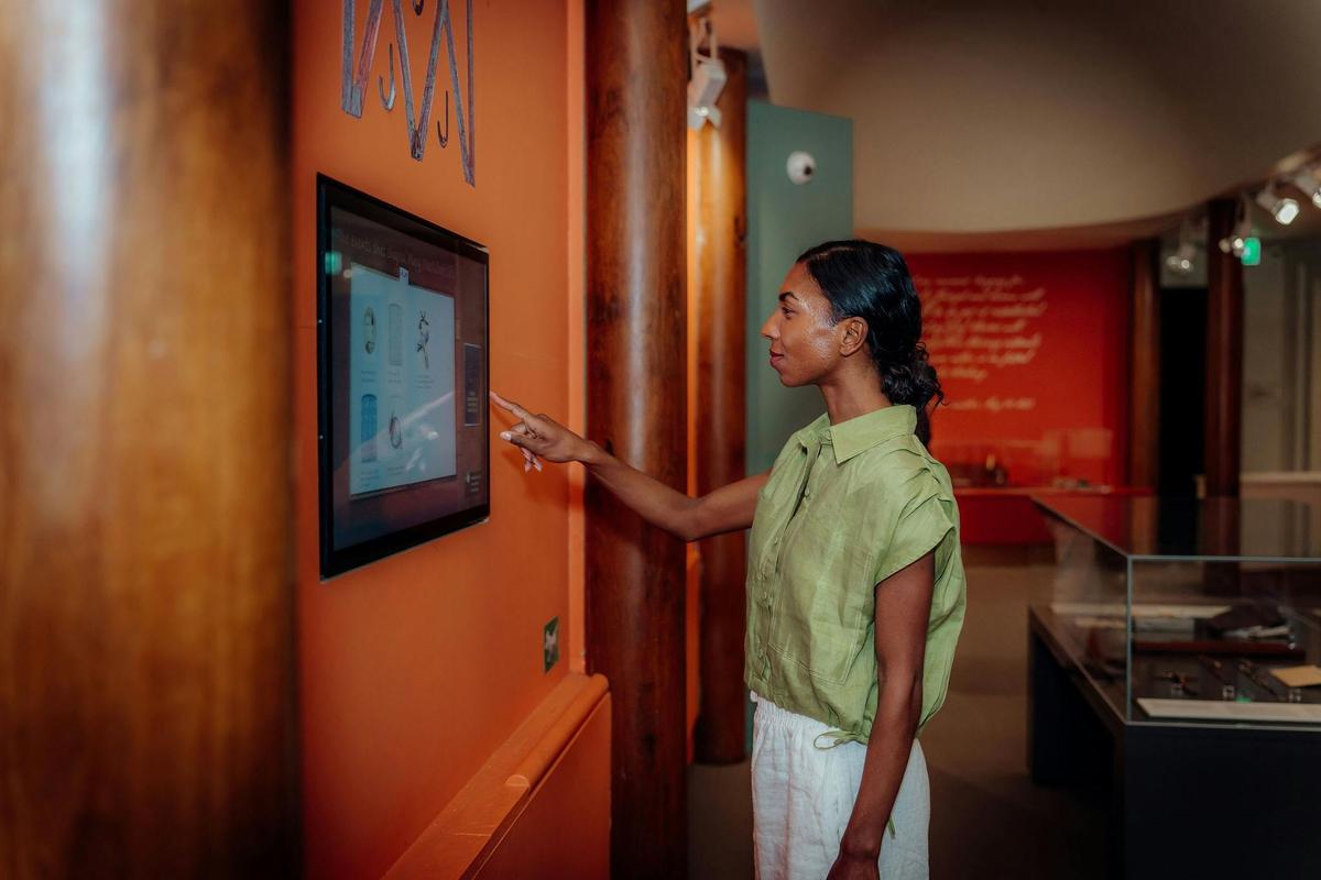 Interactive digital displays