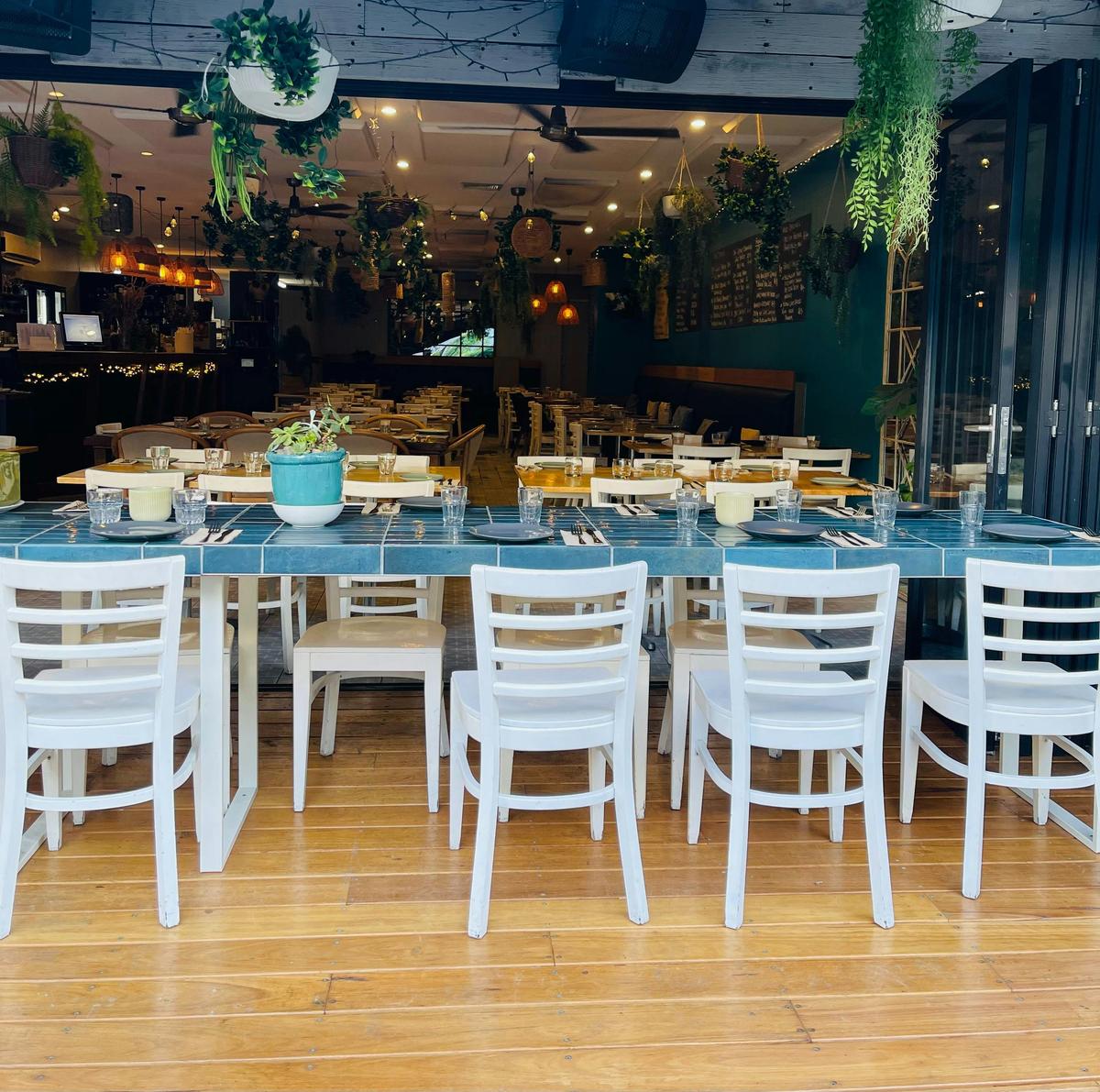 Restaurant Deck