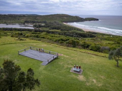 Forest flyers kite workshop at Killalea