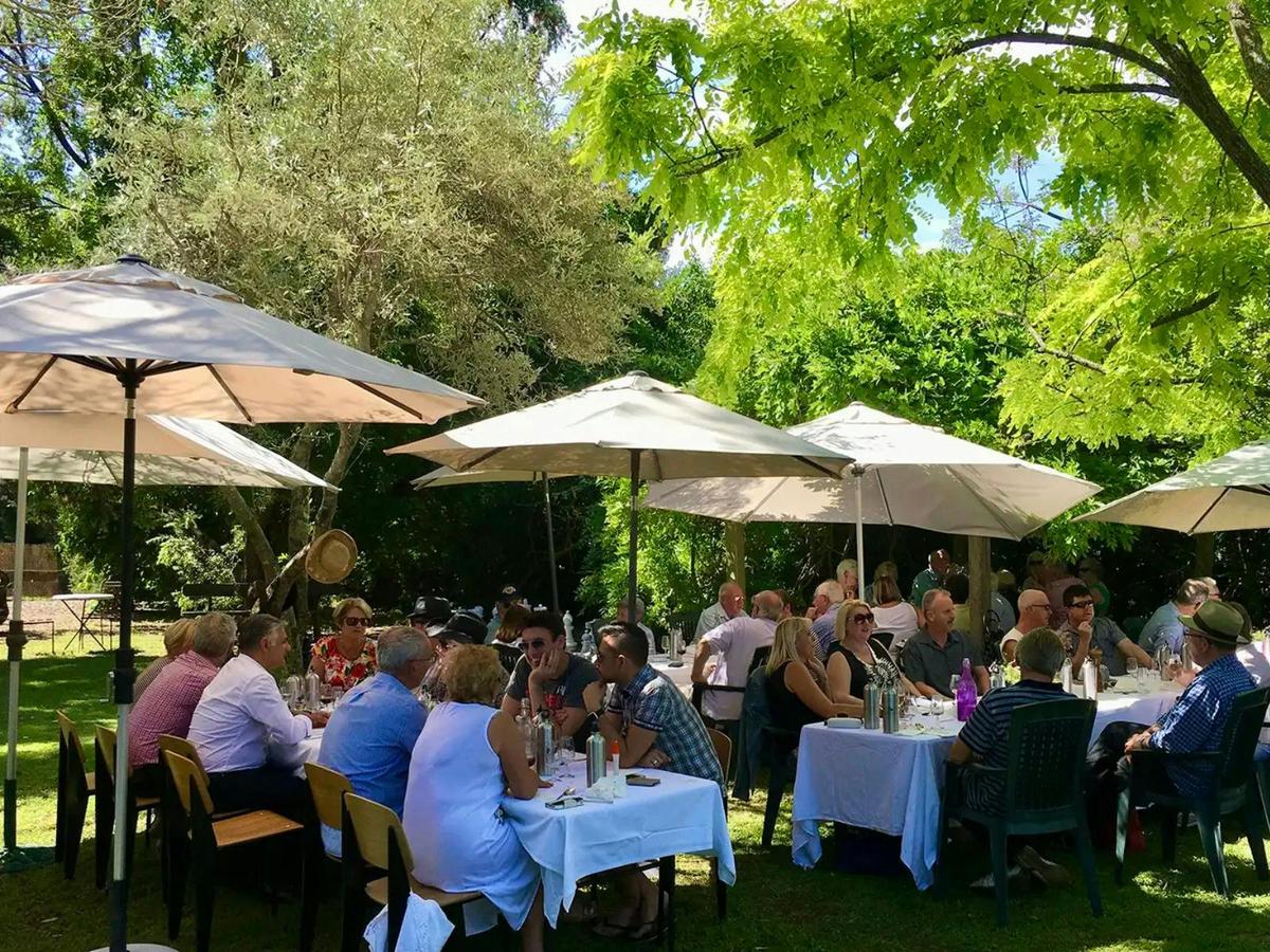 Grays Inn Wollombi