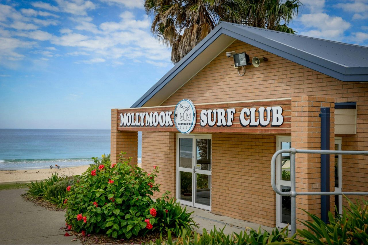 Mollymook Surf Club