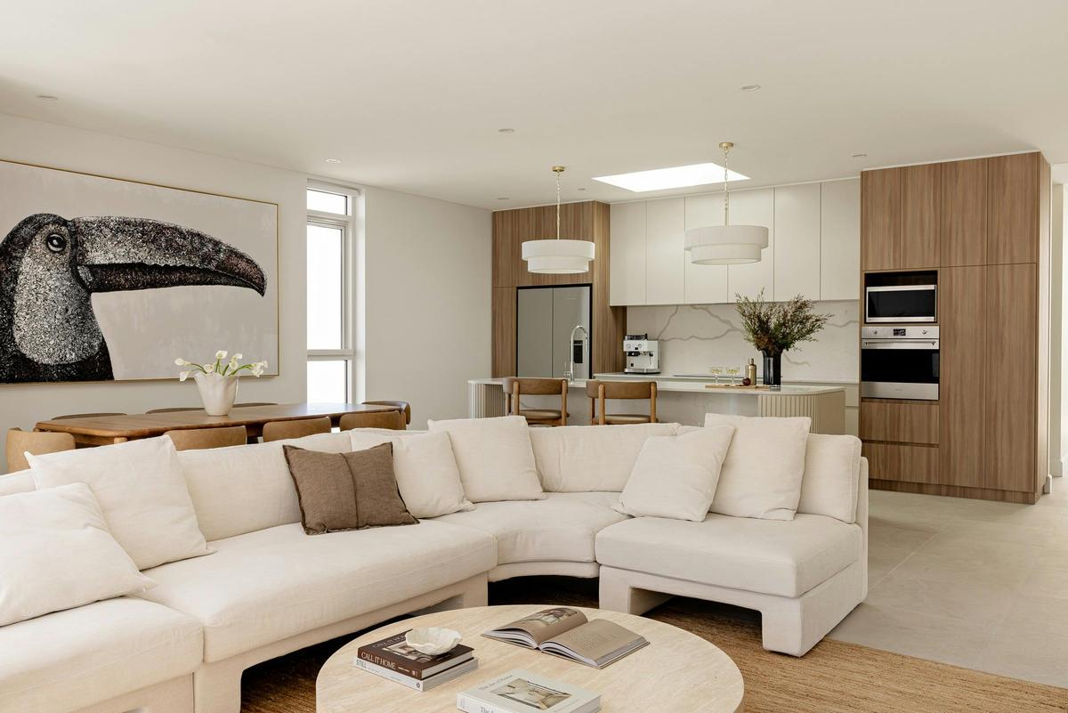 Kailani Batemans Bay Living Kitchen 402