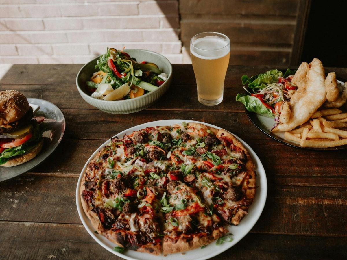 The Pub with No Beer serves some tasty meals