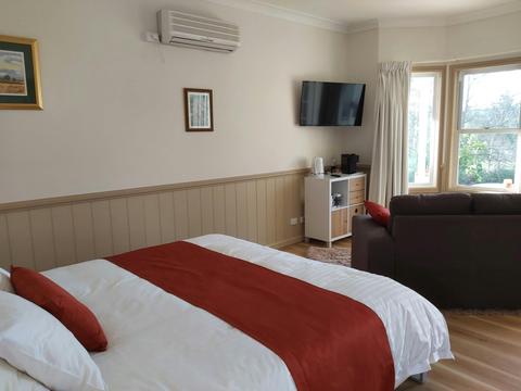 Sundown King Suites