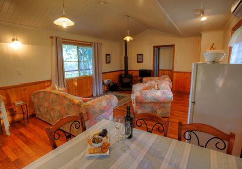 Camellia Cottage (2 Bedroom)