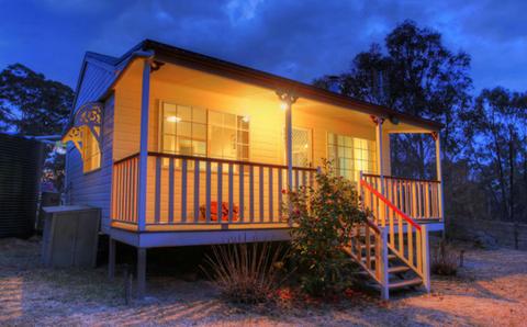 Accommodation Creek Cottages and Sundown View Suites
