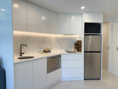 1 Bedroom Beachfront