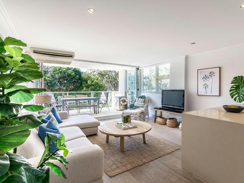 Beachfront Garden View Apartments