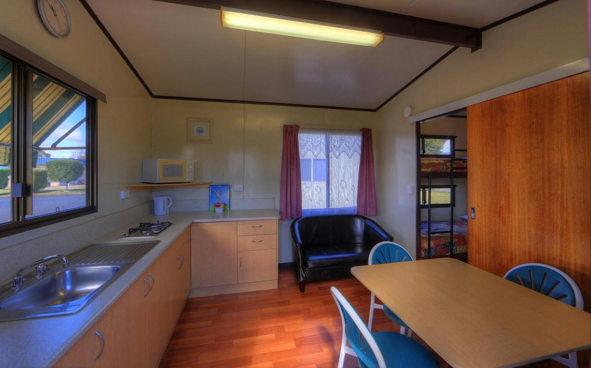 1 Bedroom Cabin - 4 Berth