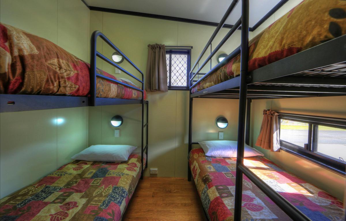 2 Bedroom Cabin - 6 Berth