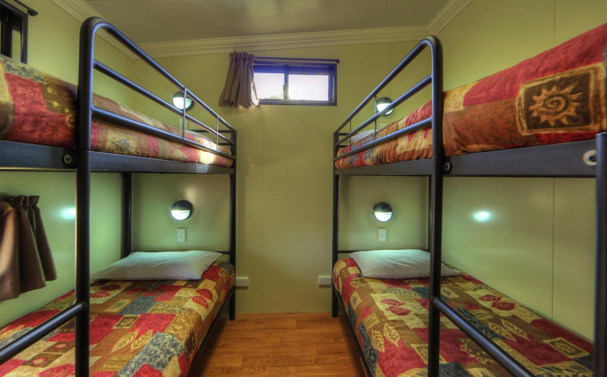 3 Bedroom Cabin - 10 Berth