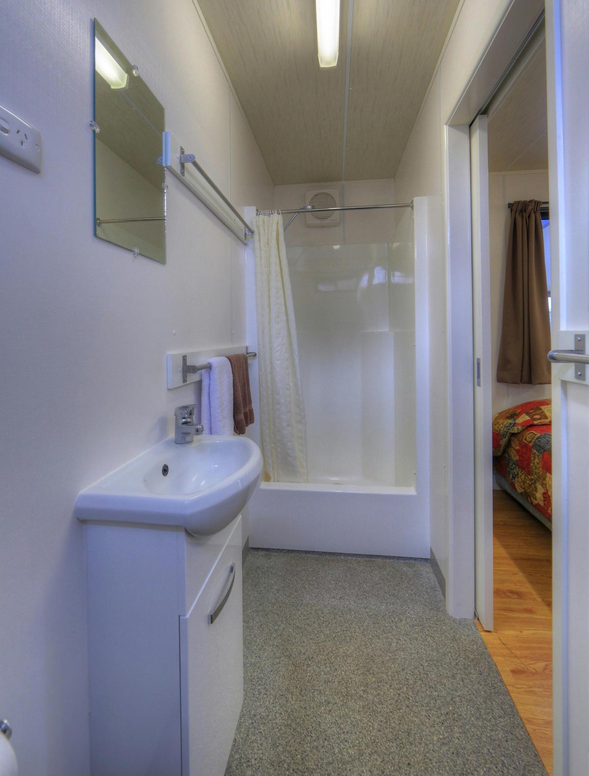 Cottage - 4 Berth