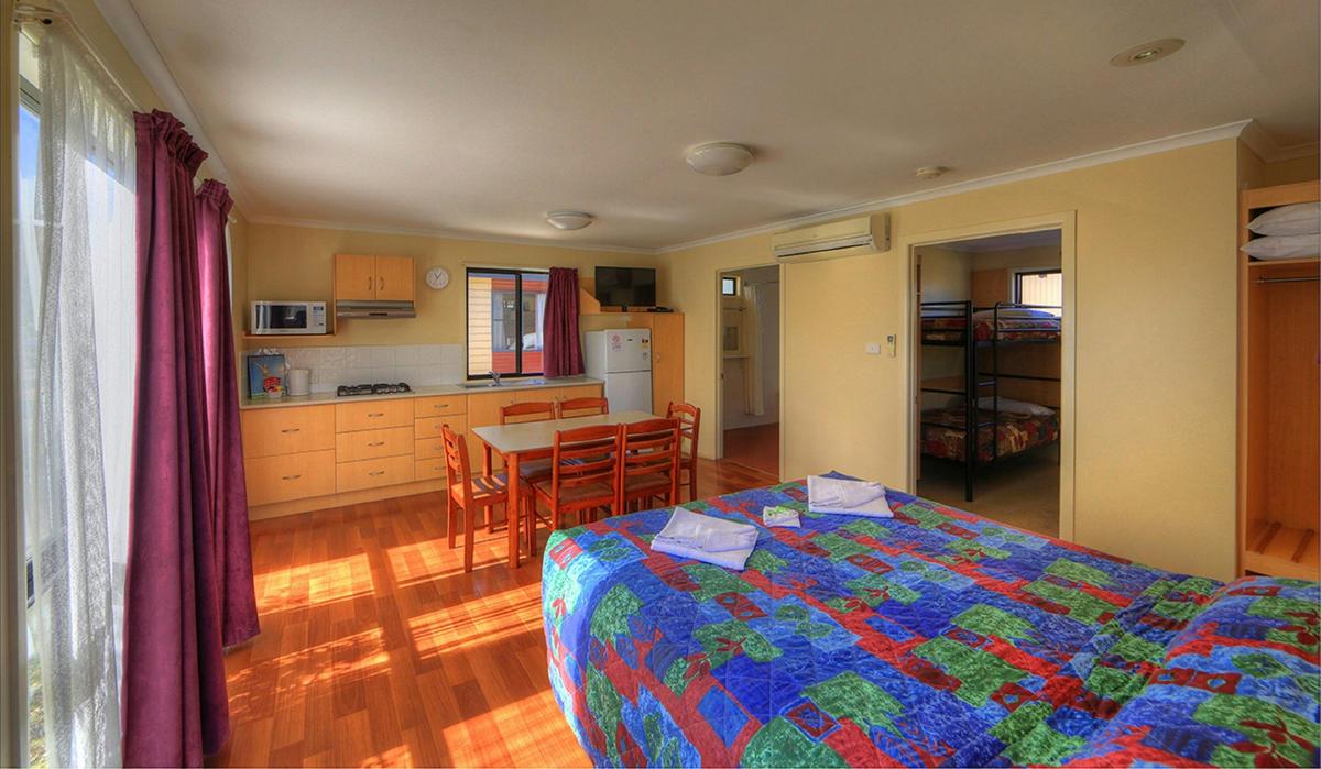 1 Bedroom Cabin - 6 Berth (Disabled Assist)