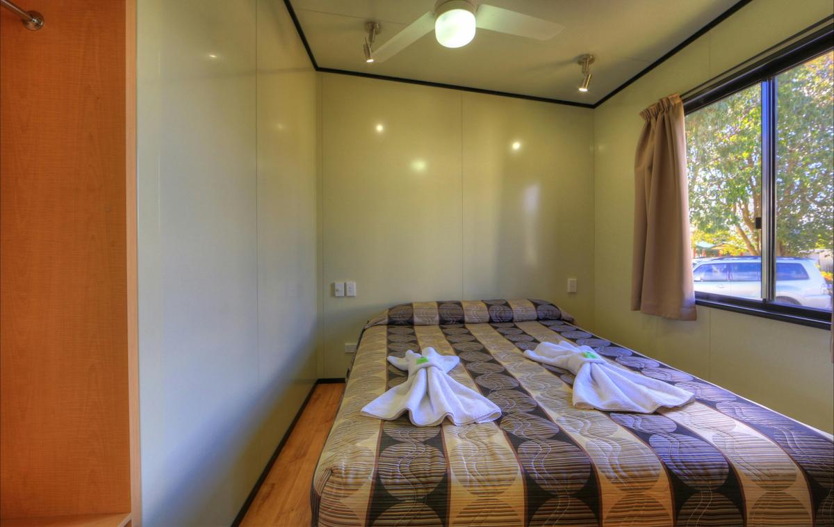 3 Bedroom Cabin - 8 Berth