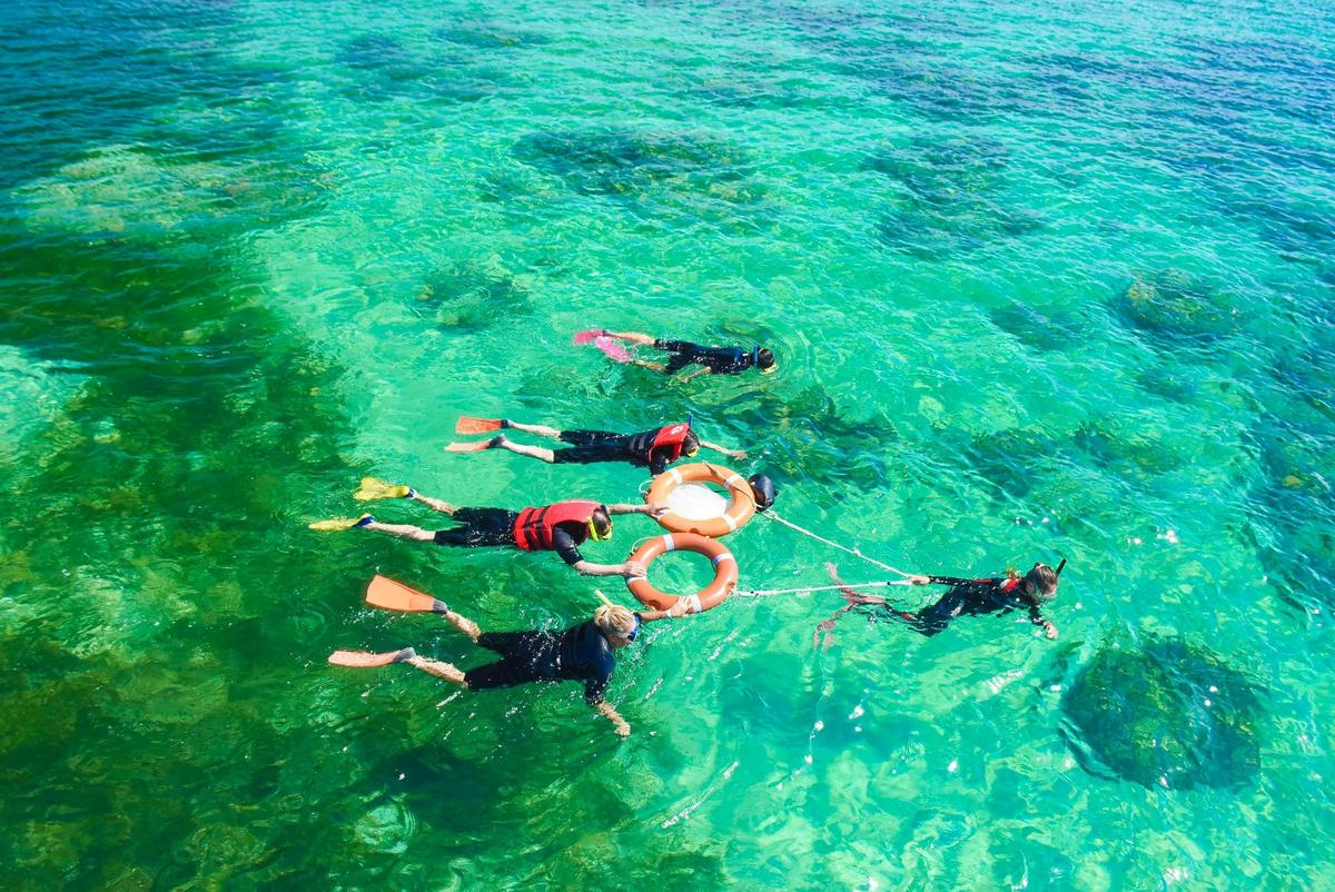 Green Island Reef Cruise Full Day 11am (FDRR - Pak 1 Standard Inclusions
