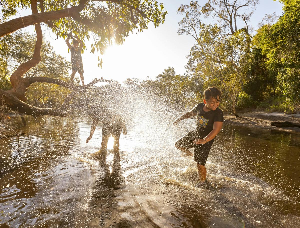 The Cultural Heritage and Art of North Stradbroke Island (Minjerribah) Tour