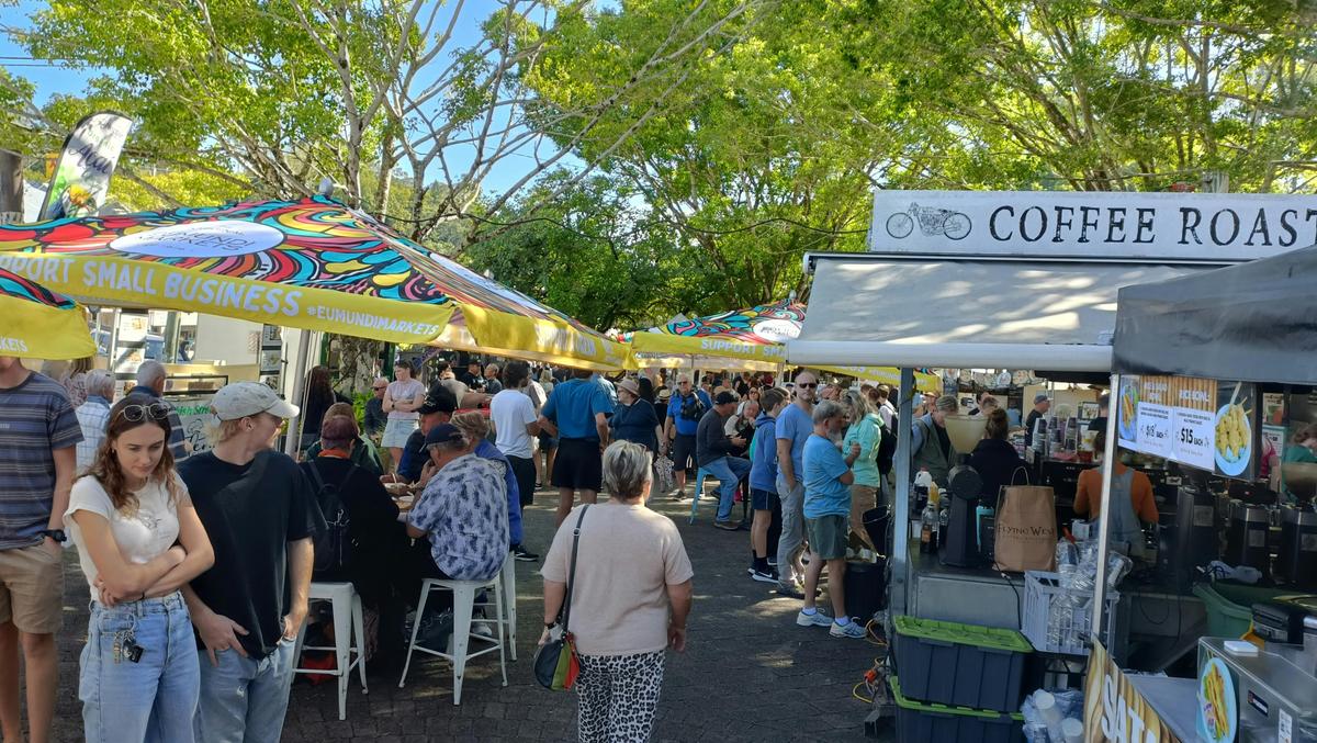 Noosa Heads & Eumundi Markets Day Excursions - Beautiful Coastal Views + Local Boutiques