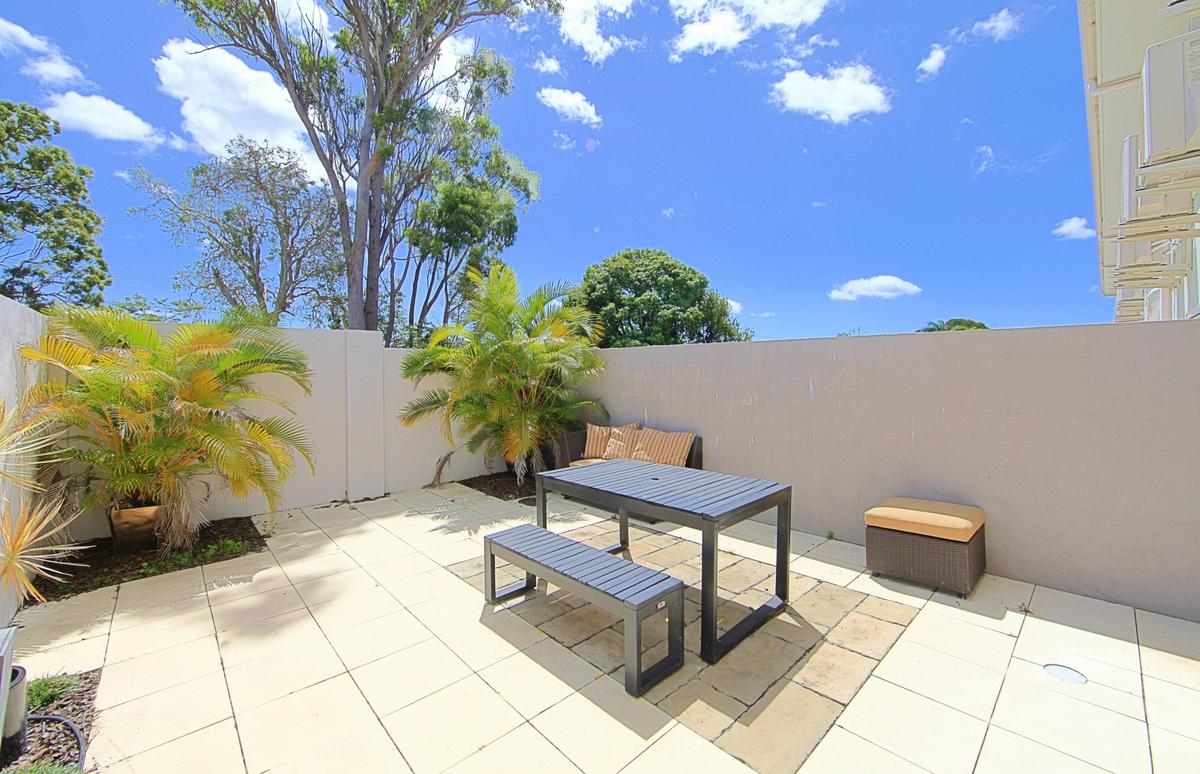 2 Bedroom Apartments