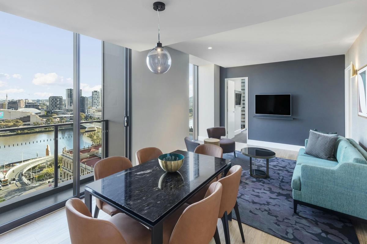 Premier 2 Bedroom Apartment with Balcony and River Views