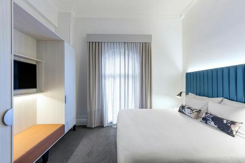 Premier 1 Bedroom Apartment