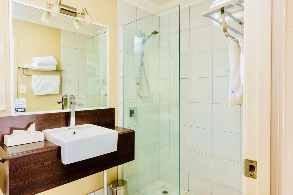 Executive Queen Room