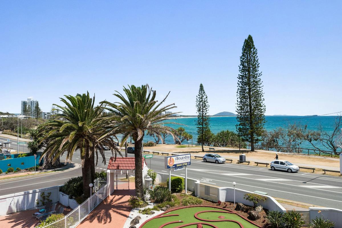 Premium Ocean Views - Two Bedroom Apartment