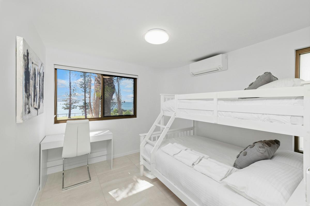 Premium Ocean View - Superior Four Bedroom Apartment