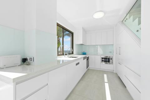 Premium Ocean View - Superior Four Bedroom Apartment