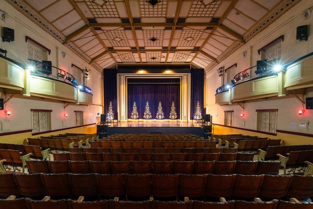 Montreal Community Theatre