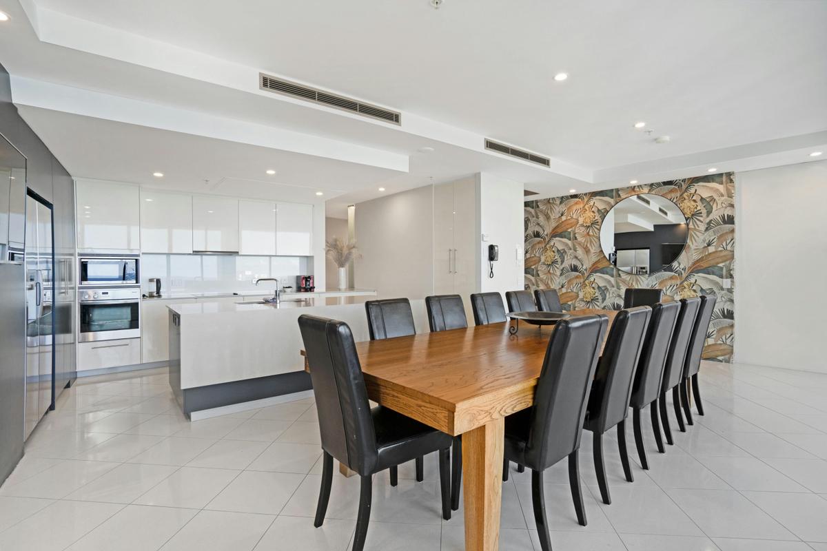 4 Bedroom Sub Penthouse - Ocean Views