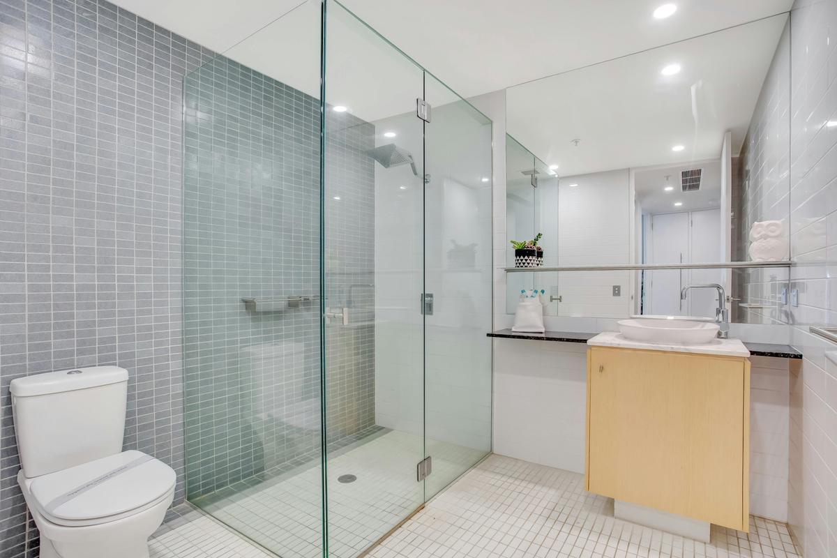 3 Bedroom Pool Level
