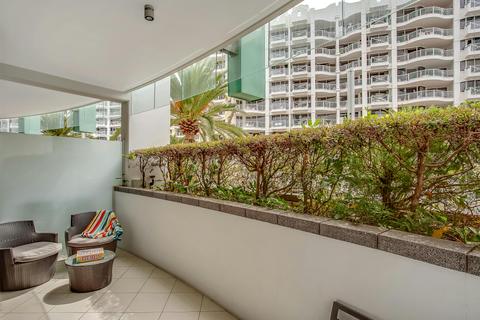 3 Bedroom Pool Level