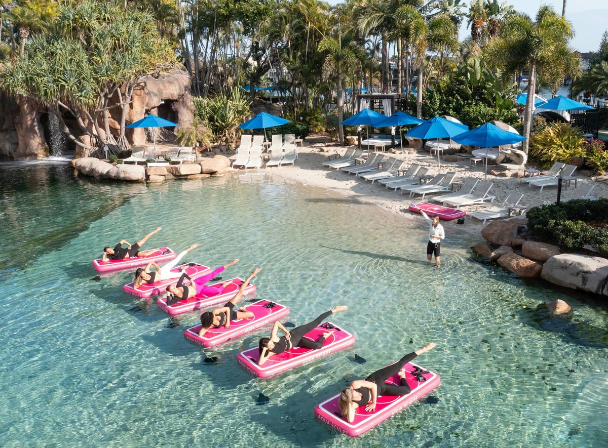 Join our new wave of wellness. Floating Pilates on the water.