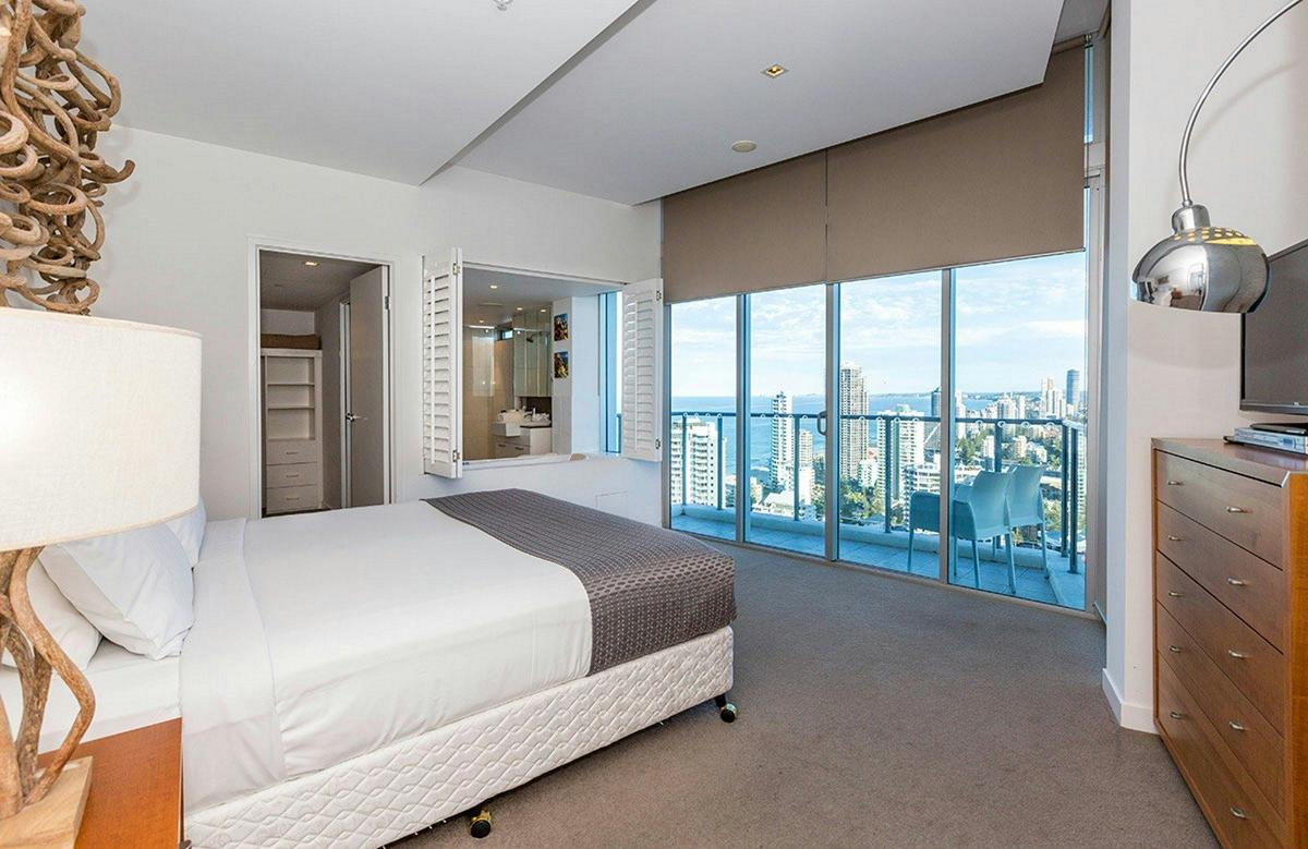 3 Bedroom Ocean View Apartment