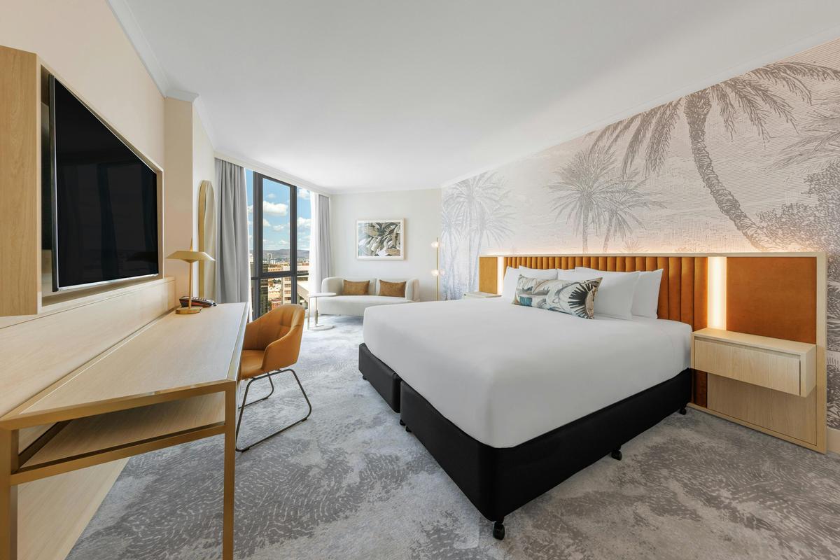 Amora King Room