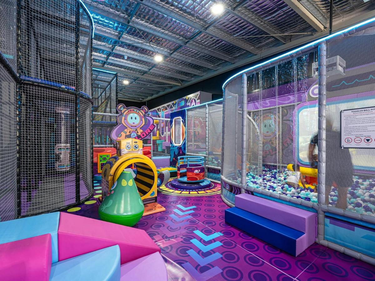 Area 51 World Redcliffe