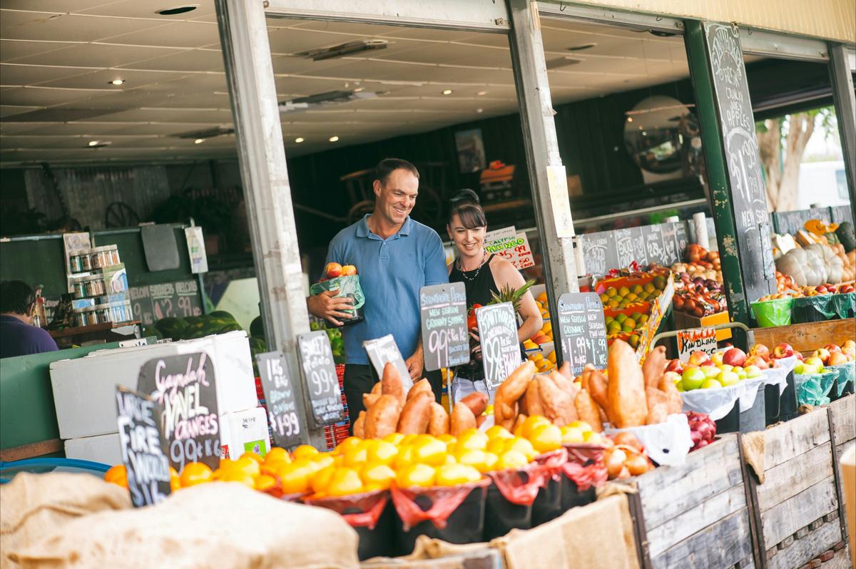 Aratula Fruit Shop
