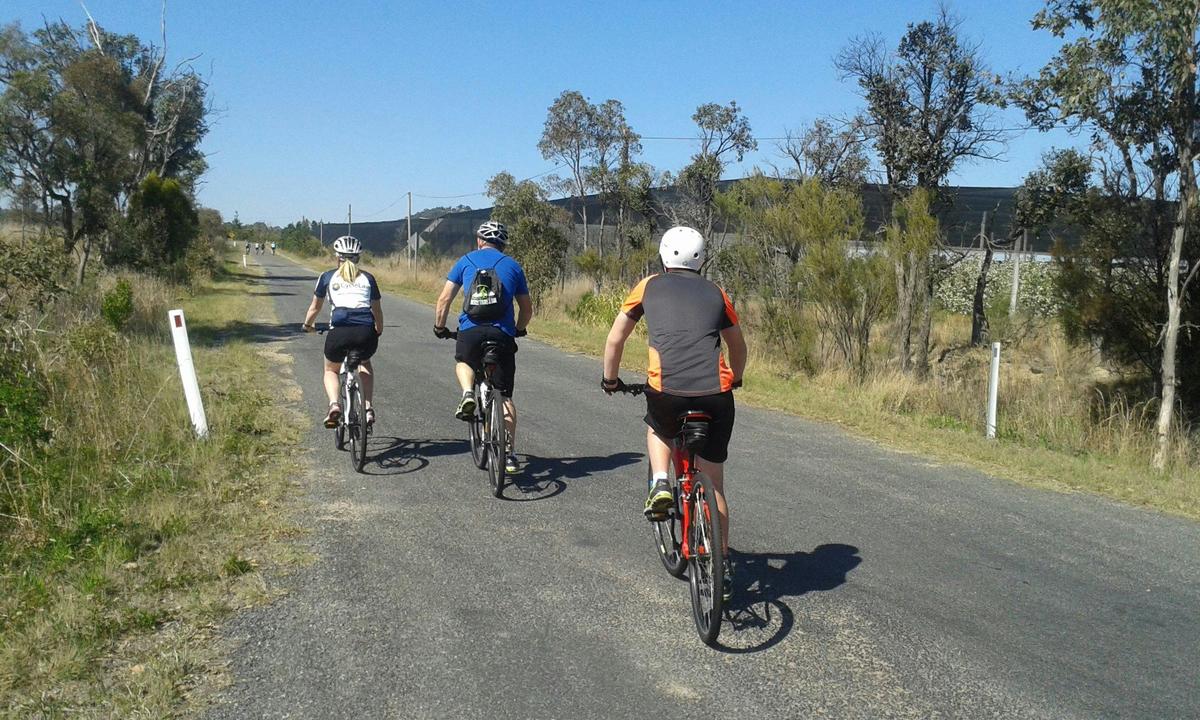 Riding along Amiens Rd, Amiens