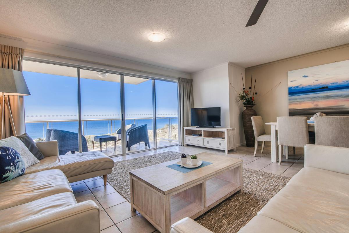 2 Bedroom Top Floor Apartment