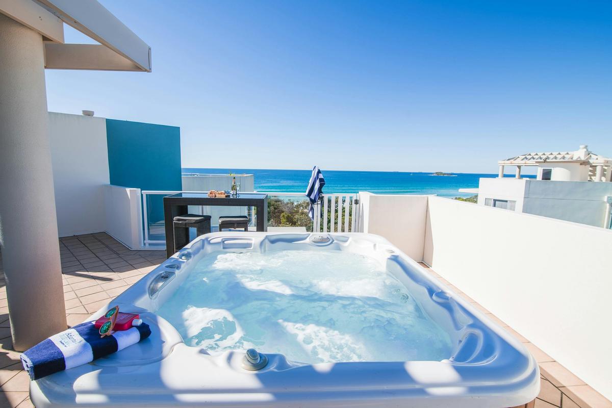 3 Bedroom Top Floor Apartment
